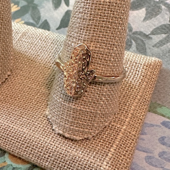 Park Lane Jewelry - Detailed Hand Ring sz 10 3/4 Park Lane Jewelry Gold Tone Retired